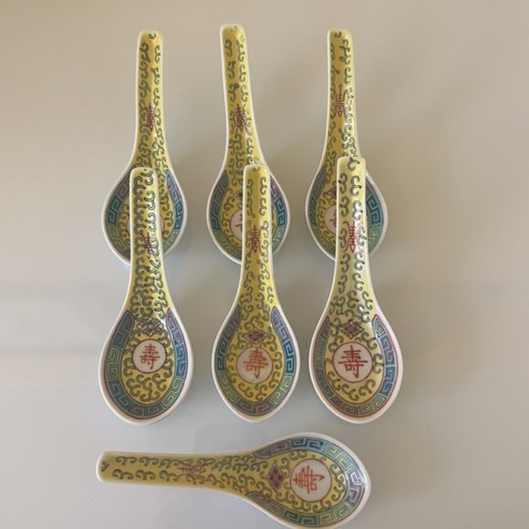 China Jingdezhen Wanshou Porcelain Soup Spoons Yellow Hand Painted Set of 7 - Picture 15 of 16